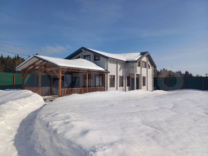 Дом 226,5 м² на участке 10,4 сот.