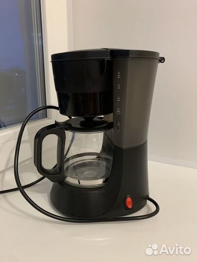 Кофеварка капельного типа Maxwell MW-1650 BK