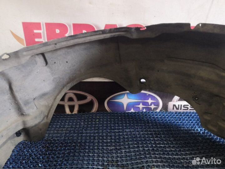 Подкрылок передний правый Toyota Camry CV40 3CT