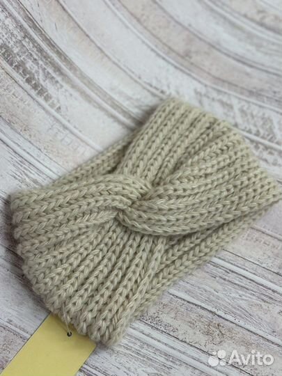 Повязка на голову вязаная