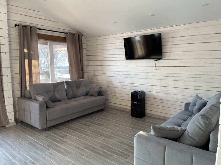 Коттедж 130 м² на участке 10 сот.