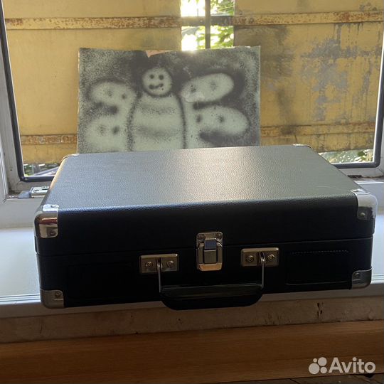 Виниловый проигрыватель crosley