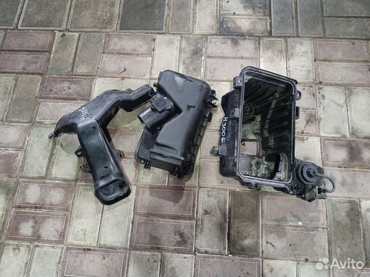 Корпус воздушного фильтра toyota harrier RX300