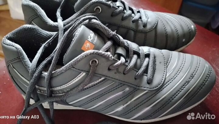 Кроссовки 36