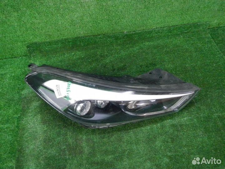 Фара правая Hyundai Tucson