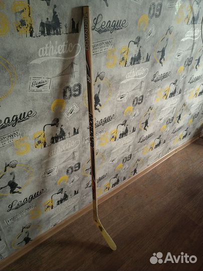 Клюшка хоккейная