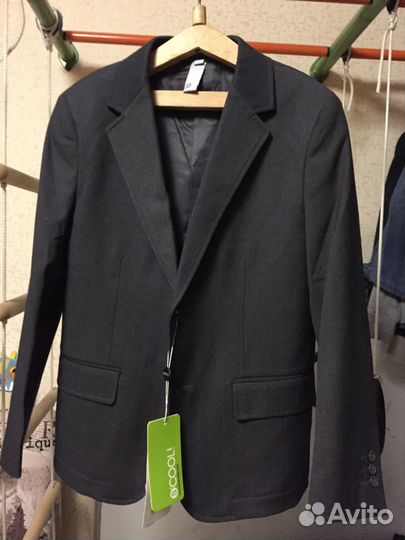 Пиджак новый школьный