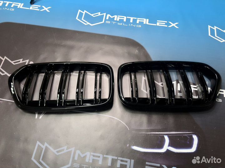 Решетка радиатора BMW F39 М стиль, глянец