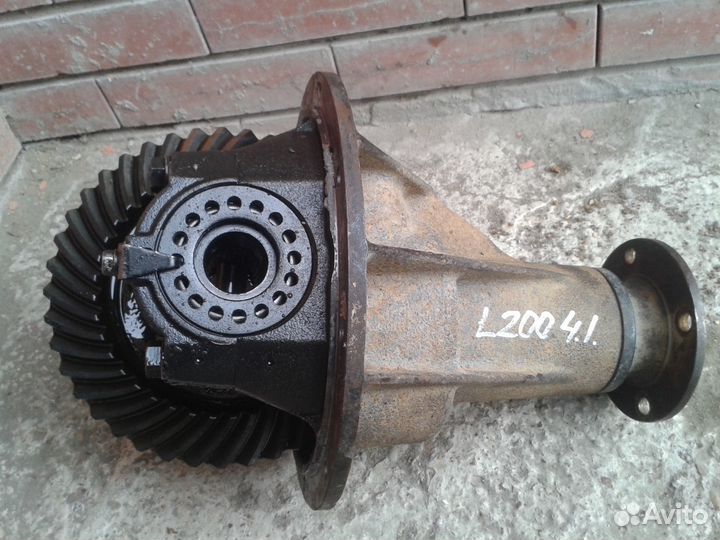 Задний мост по з/ч Mitsubishi L 200 2007-2015