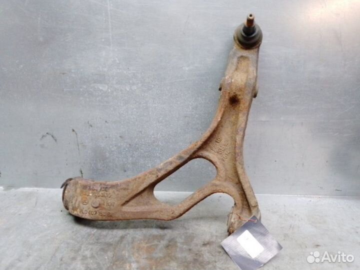 Рычаг передний нижний правый Volkswagen Touareg