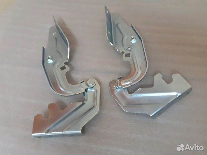 Петли капота Mitsubishi Lancer X