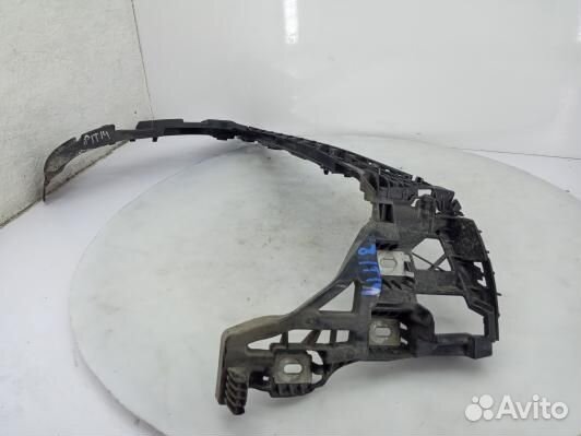 Крепление бампера заднее mercedes benz E-class S21