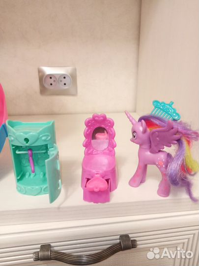 Замок для пони