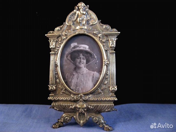 Старинная рамка для фотографий