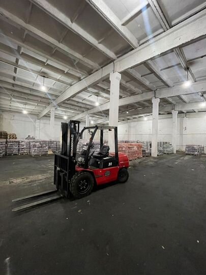 Теплый Склад жд ветка Рампа 1650 м²