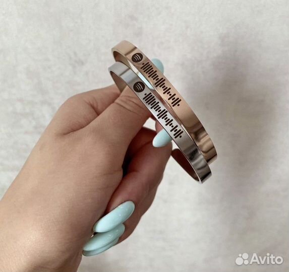 Браслеты с индивидуальной гравировкой