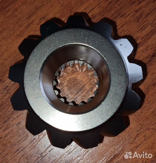 Шестерня пиньон Yamaha F50-60