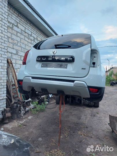 Рено Дастер кузов по частям