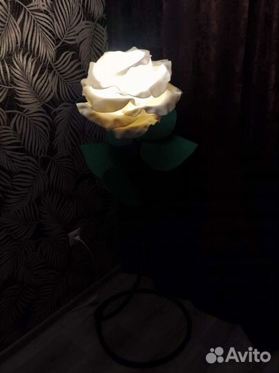 Светильник роза из изолона