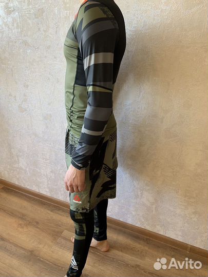 Рашгард reebok 3 в 1 Компрессионый костюм