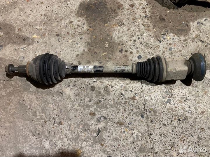 Привод (полуось) передний правый Audi Q3 8UB cczc