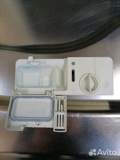 Посудомоечная машина Ariston LL64