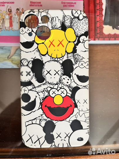 Чехол на iPhone 13