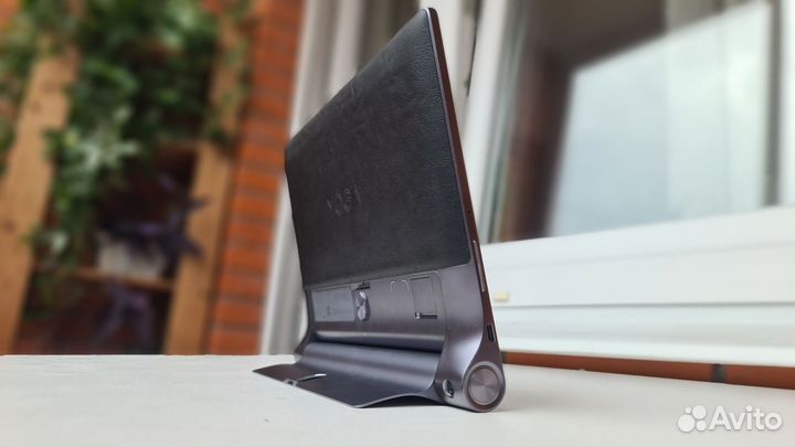 Планшет с проектором Lenovo yoga tab 3 pro