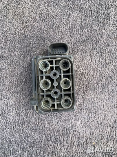 Блок клапанов Порше Кайен 955/957,Туарег GP