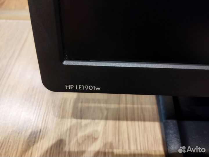 Монитор HP LE1901w, 1440x900, 76 Гц 19
