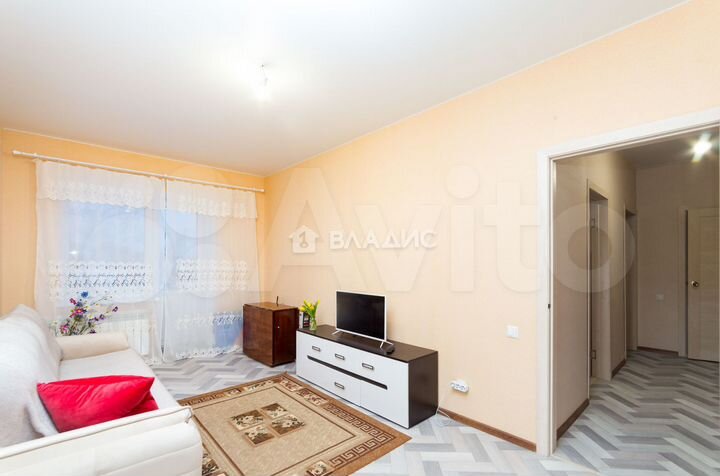 2-к. квартира, 46 м², 3/3 эт.