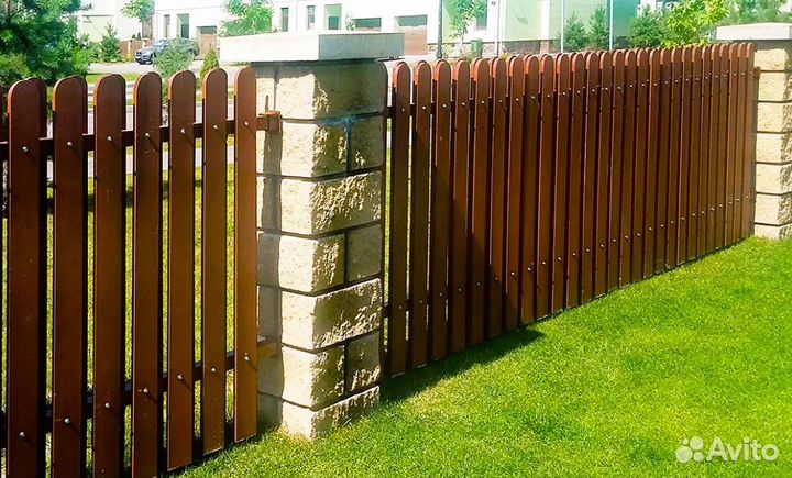 Забор из евроштакетника ,ворота под ключ