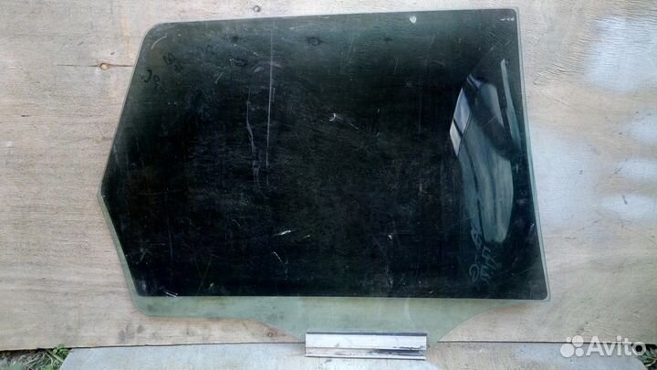 Стекло двери задней левой Универсал Вектра Б