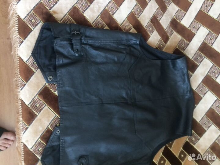 Мужская желетка