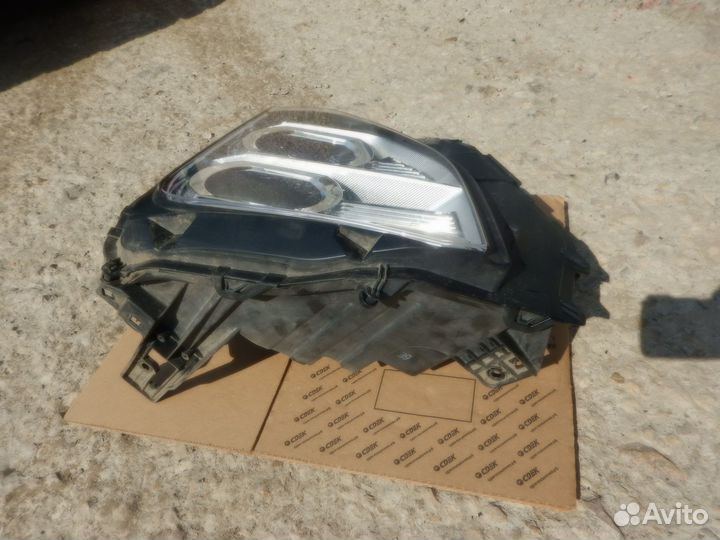 Фара левая Mitsubishi Eclipse Cross 2021-н.в