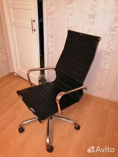 Компьютерное кресло