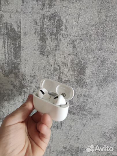 Беспроводные наушники airpods pro