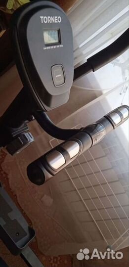 Эллиптический тренажер torneo