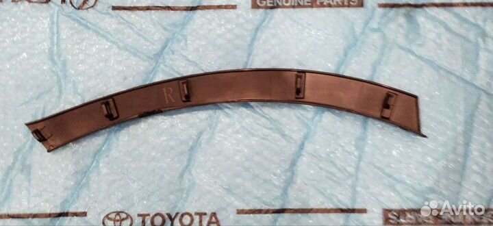 Накладка переднего бампера Рав 4 (4) правая 13-15