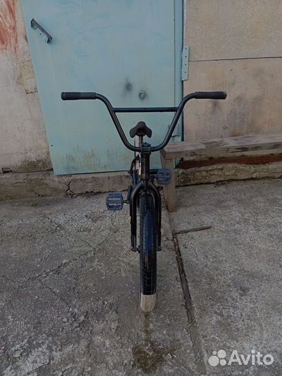 Трюковой велосипед BMX
