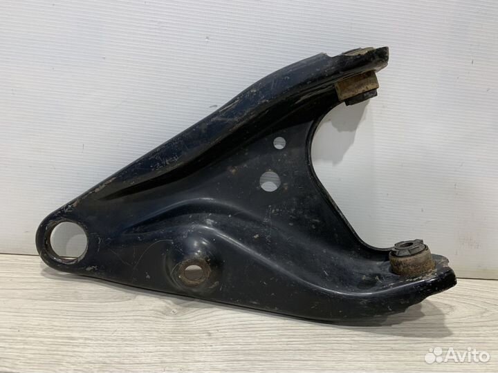 Рычаг подвески LADA largus ларгус Лев