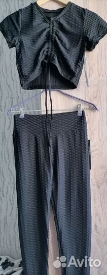 Костюм женский для фитнеса