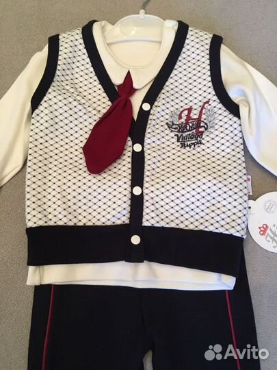 Костюм тройка новый детский
