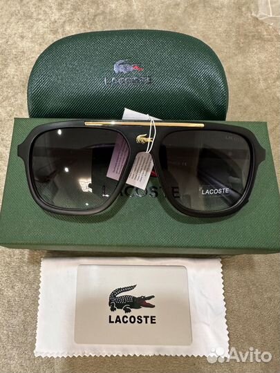 Солнцезащитные очки lacoste