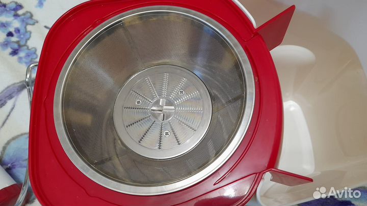 Соковыжималка Moulinex JU450G38