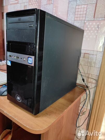Офисные компьютеры 3 шт