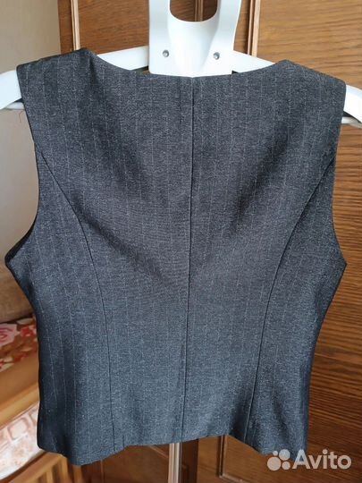 Жилет женский костюмный