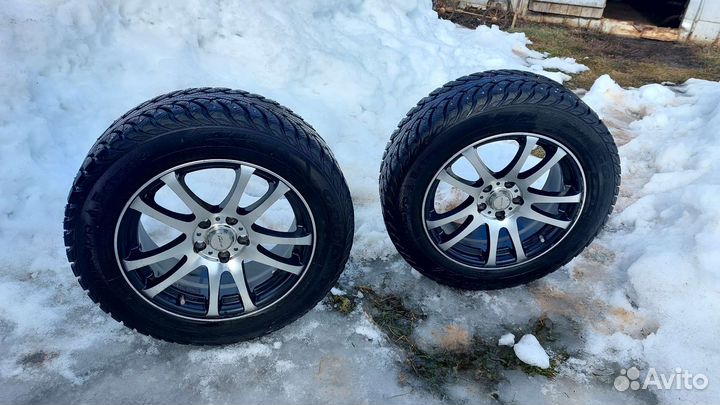 Goodyear UltraGrip Extreme 205/60 R16 92