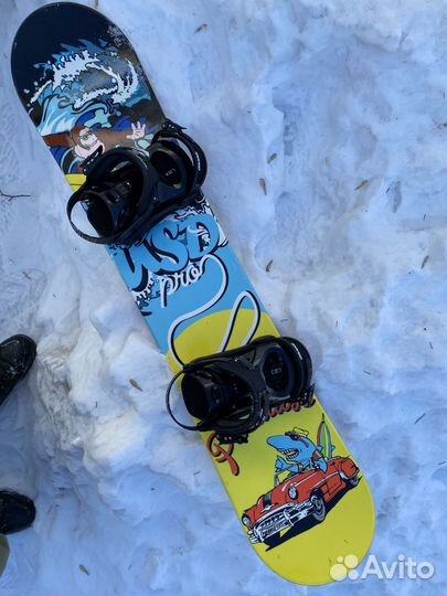 Продам детский сноуборд, крепления, боты, шлем