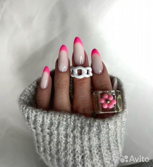 Маникюр, педикюр